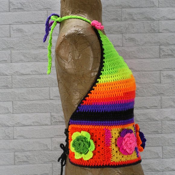 HAND CRAFTED Cropped Top Crochet Halter Granny Square Floral Festival Fashion - Picture 5 of 11
